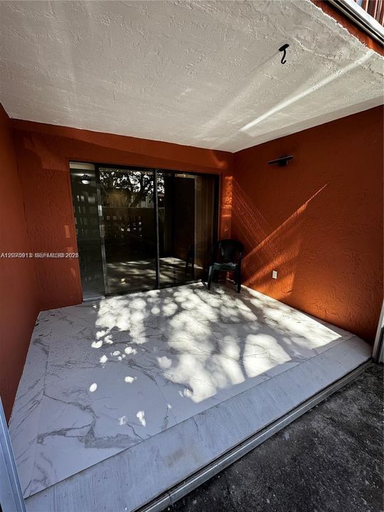 For Rent: $2,500 (2 beds, 2 baths, 1000 Square Feet)