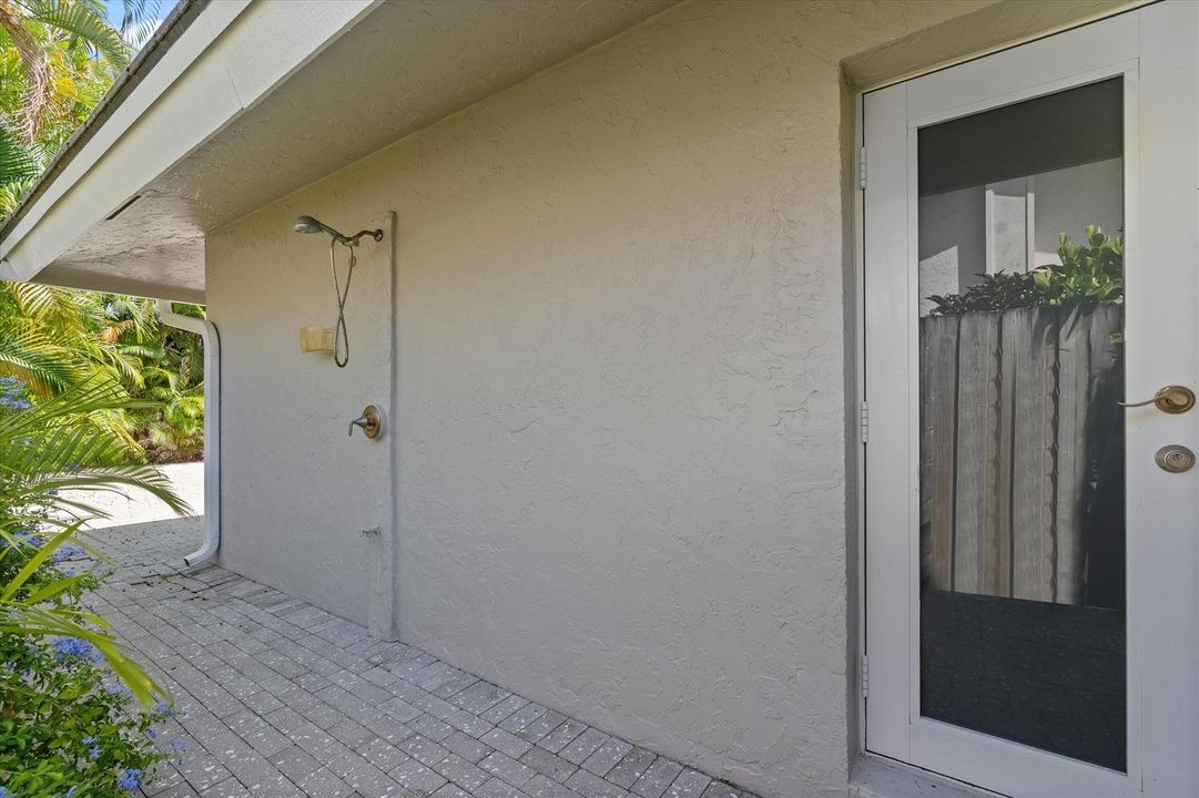 24-824 Foxpointe Circle Delray Beach, FL