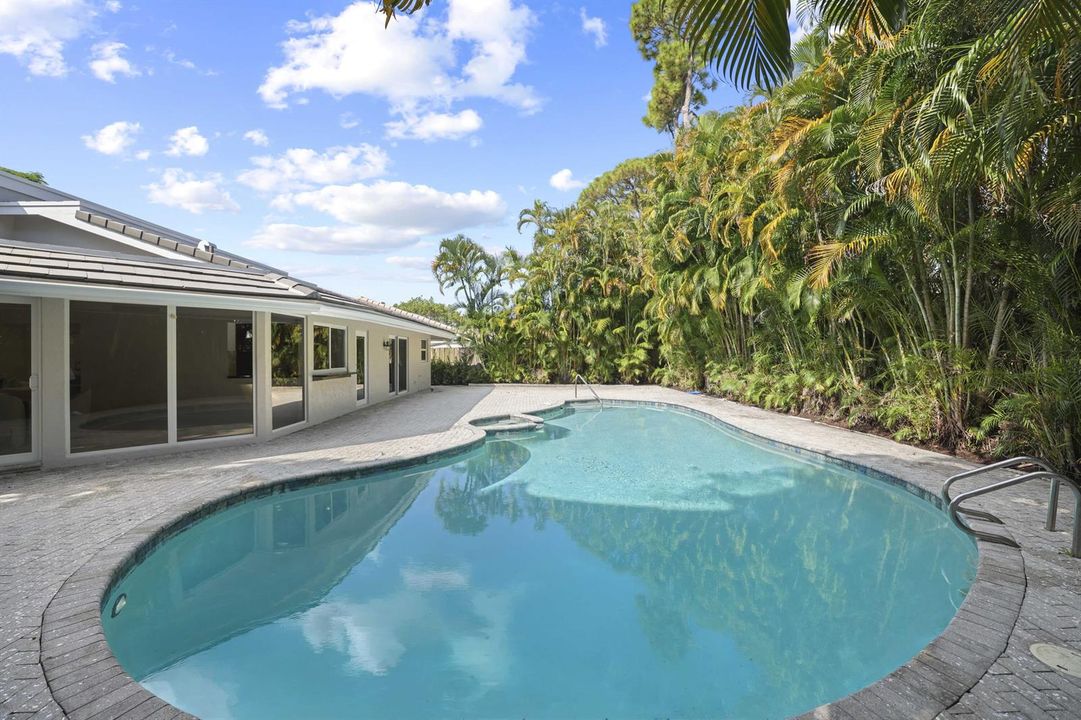 824 Foxpointe Cir - 8