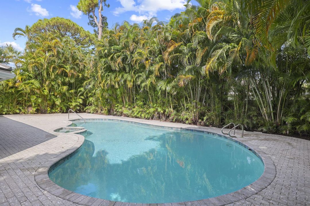 824 Foxpointe Cir - 7