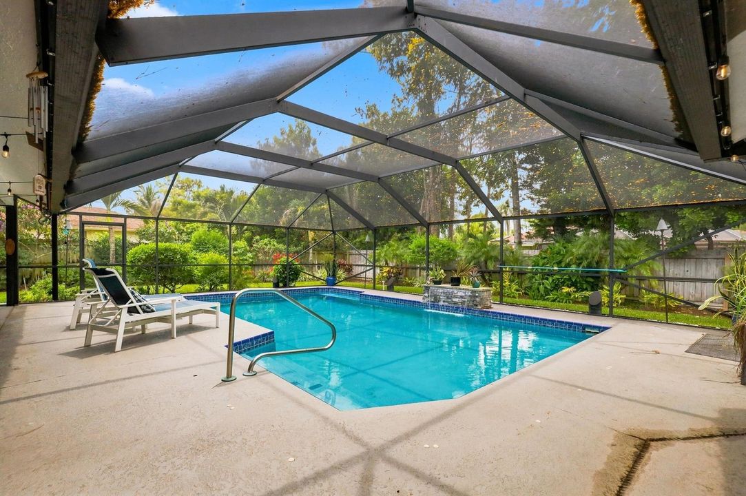 Screened Pool