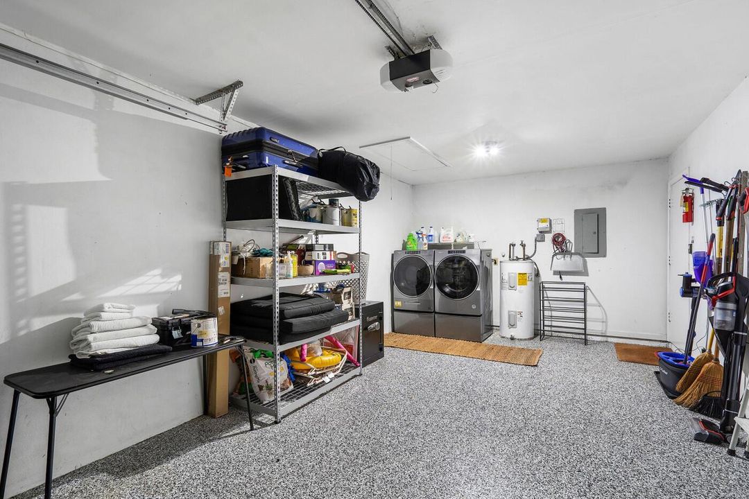 Garage/Laundry