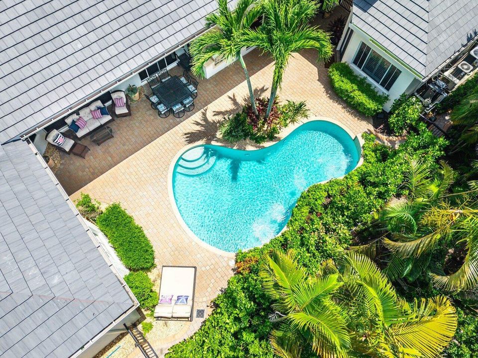 Spacious Private Outdoor Oasis
