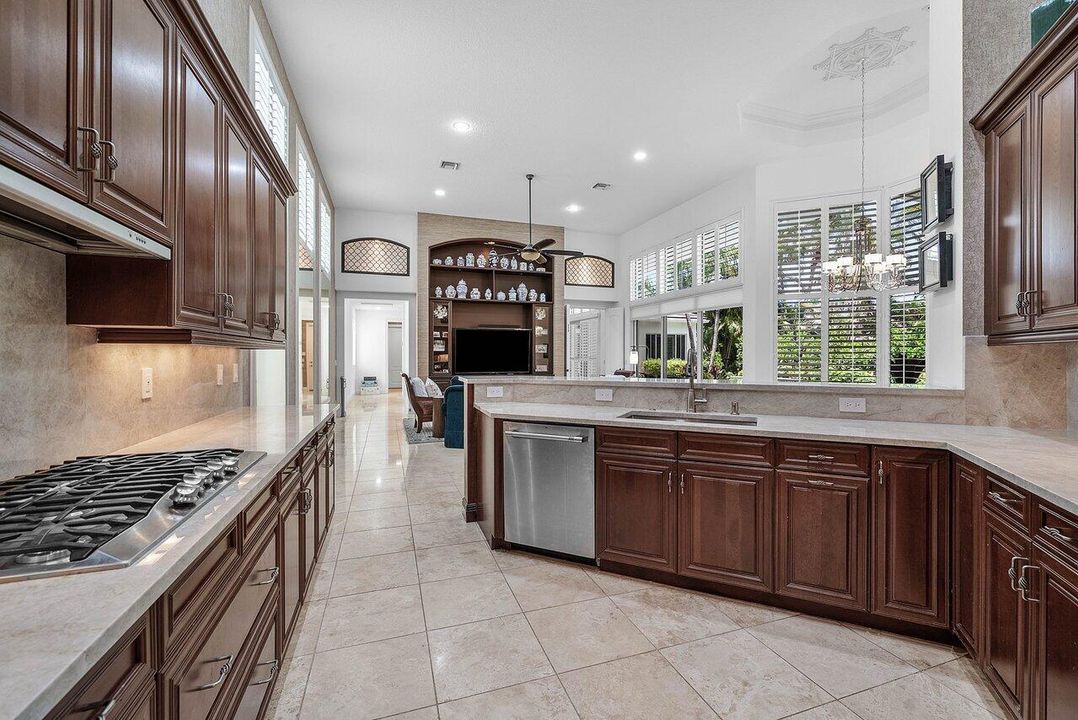 Substantial Kitchen Storage