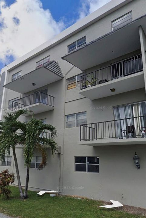 For Rent: $1,500 (2 beds, 2 baths, 917 Square Feet)