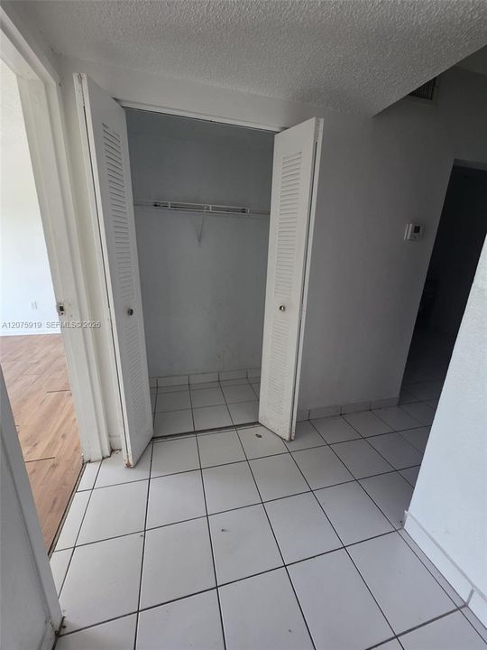 For Rent: $1,500 (2 beds, 2 baths, 917 Square Feet)