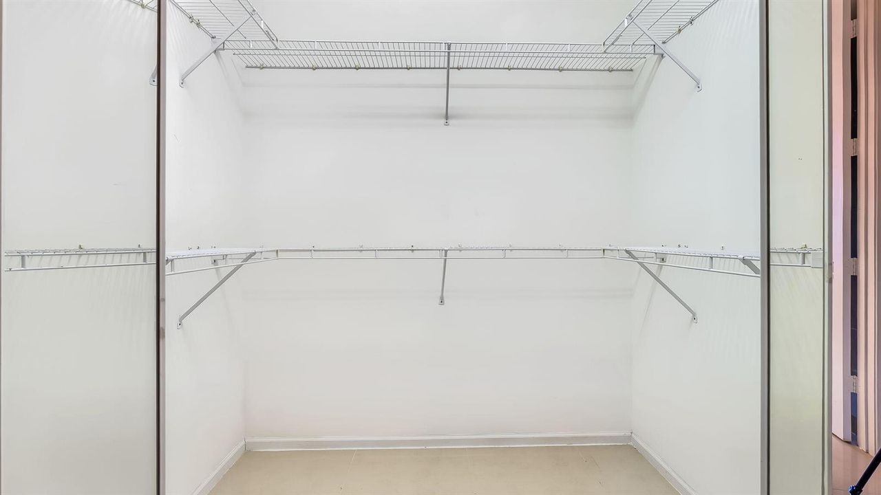 Main Bedroom Closet
