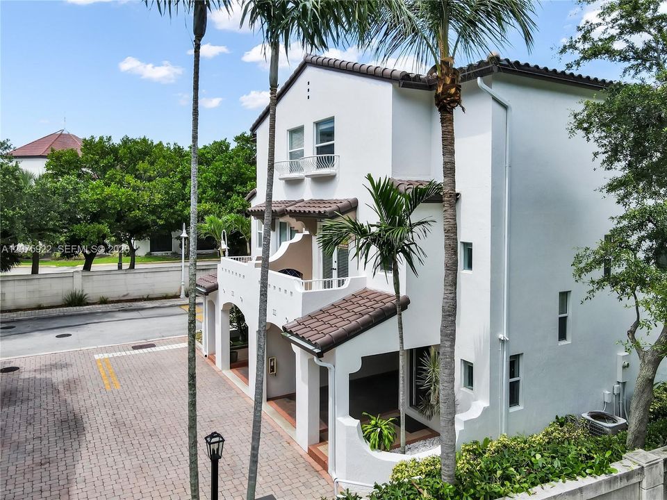 待售: $638,999 (2 贝兹, 2 浴室, 0 平方英尺)