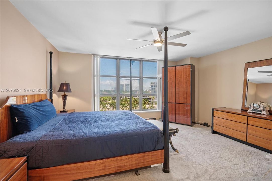 En Venta: $579,000 (2 camas, 2 baños, 1464 Pies cuadrados)
