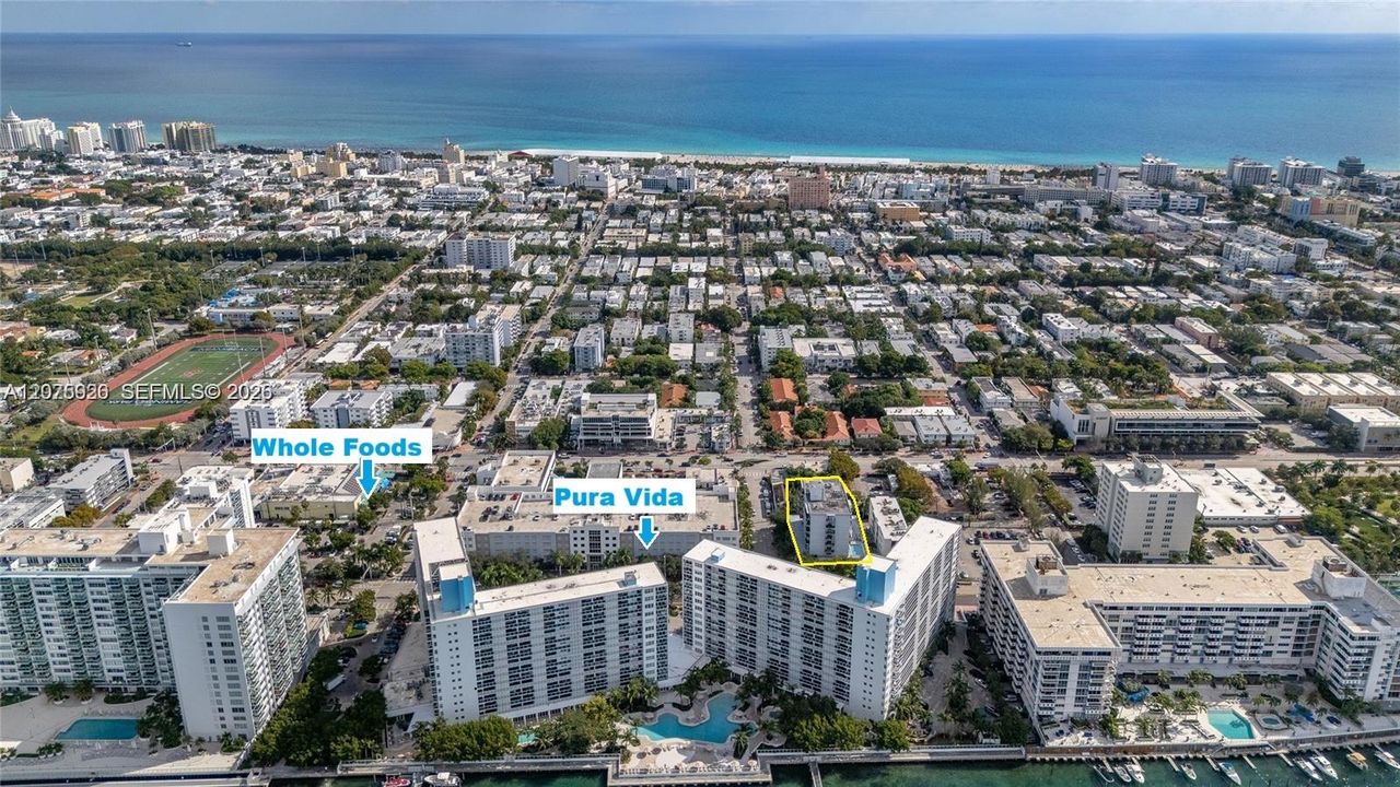 For Rent: $2,400 (1 beds, 1 baths, 581 Square Feet)