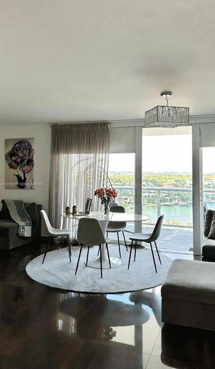 For Rent: $5,400 (2 beds, 2 baths, 1220 Square Feet)