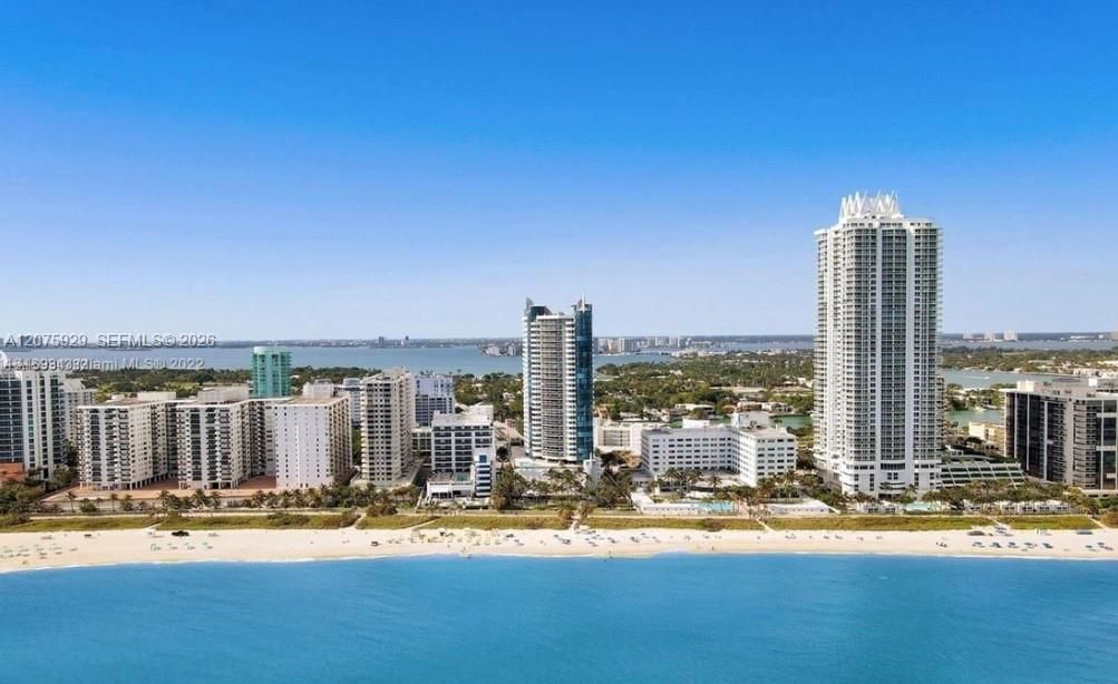For Rent: $5,400 (2 beds, 2 baths, 1220 Square Feet)