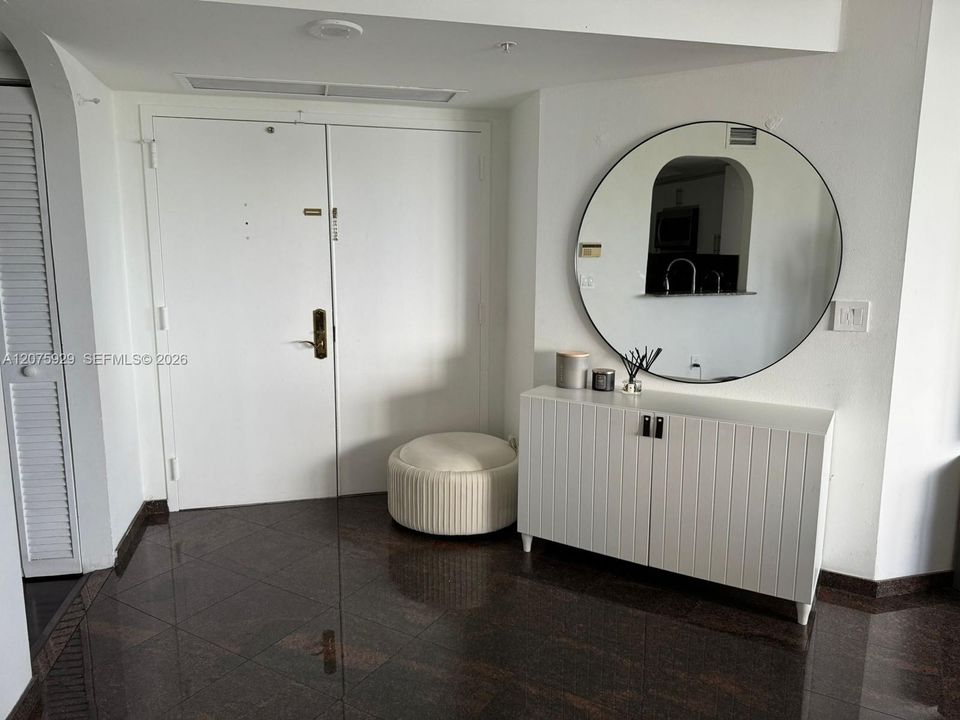 For Rent: $5,400 (2 beds, 2 baths, 1220 Square Feet)