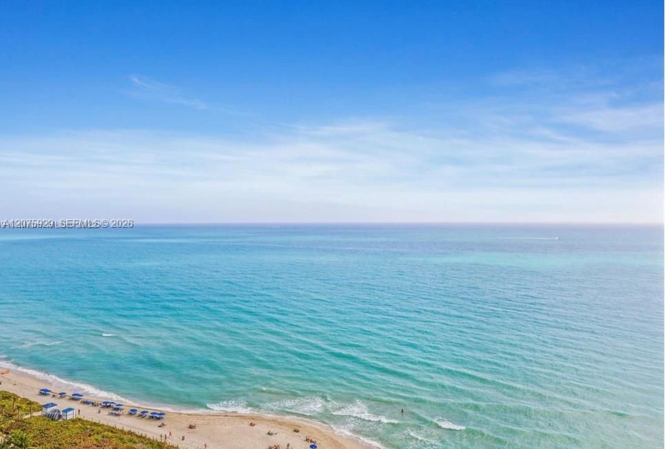 For Rent: $5,400 (2 beds, 2 baths, 1220 Square Feet)