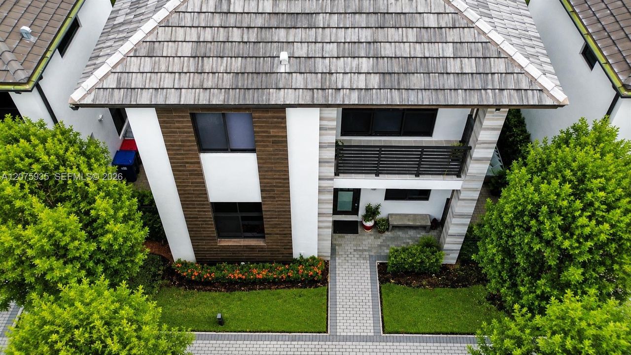 En Venta: $1,380,000 (4 camas, 3 baños, 3077 Pies cuadrados)