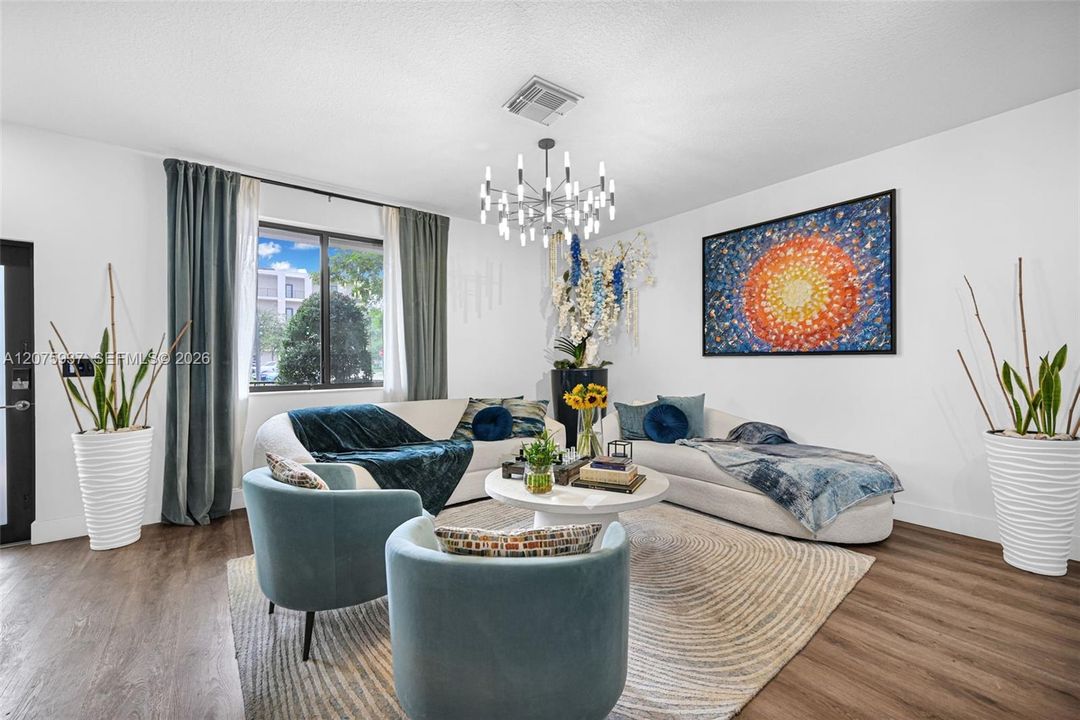 En Venta: $899,999 (3 camas, 3 baños, 2116 Pies cuadrados)