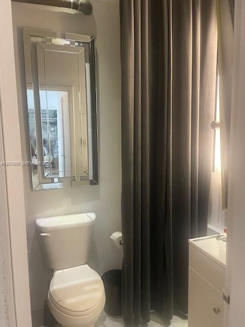 For Rent: $3,500 (0 beds, 1 baths, 682 Square Feet)