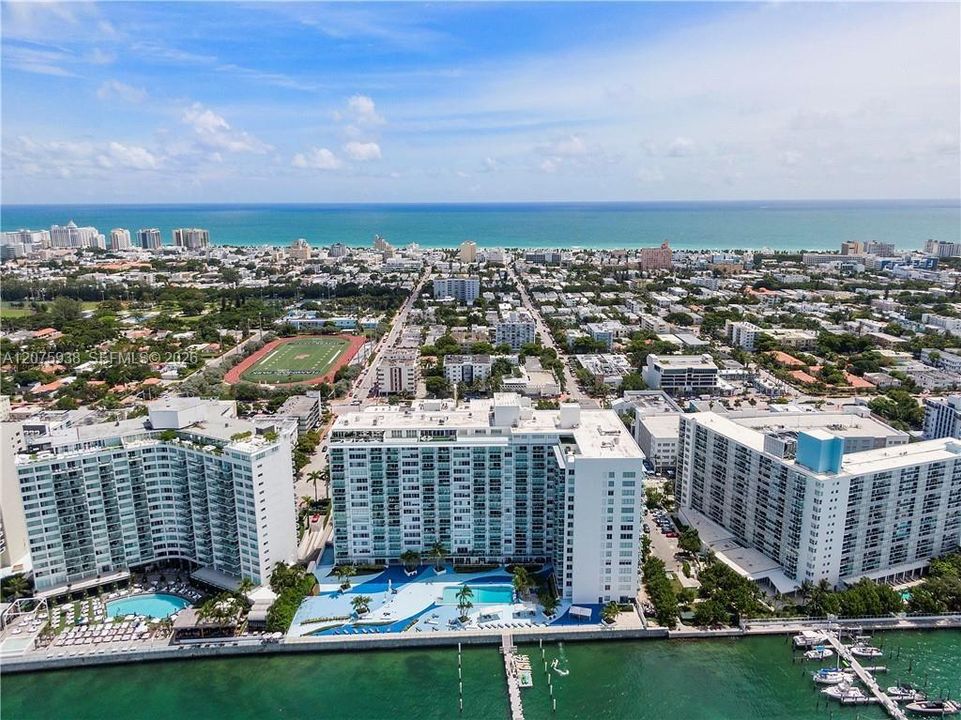 For Rent: $3,500 (0 beds, 1 baths, 682 Square Feet)