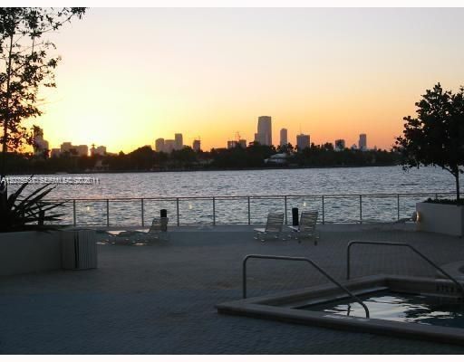 For Rent: $3,500 (0 beds, 1 baths, 682 Square Feet)