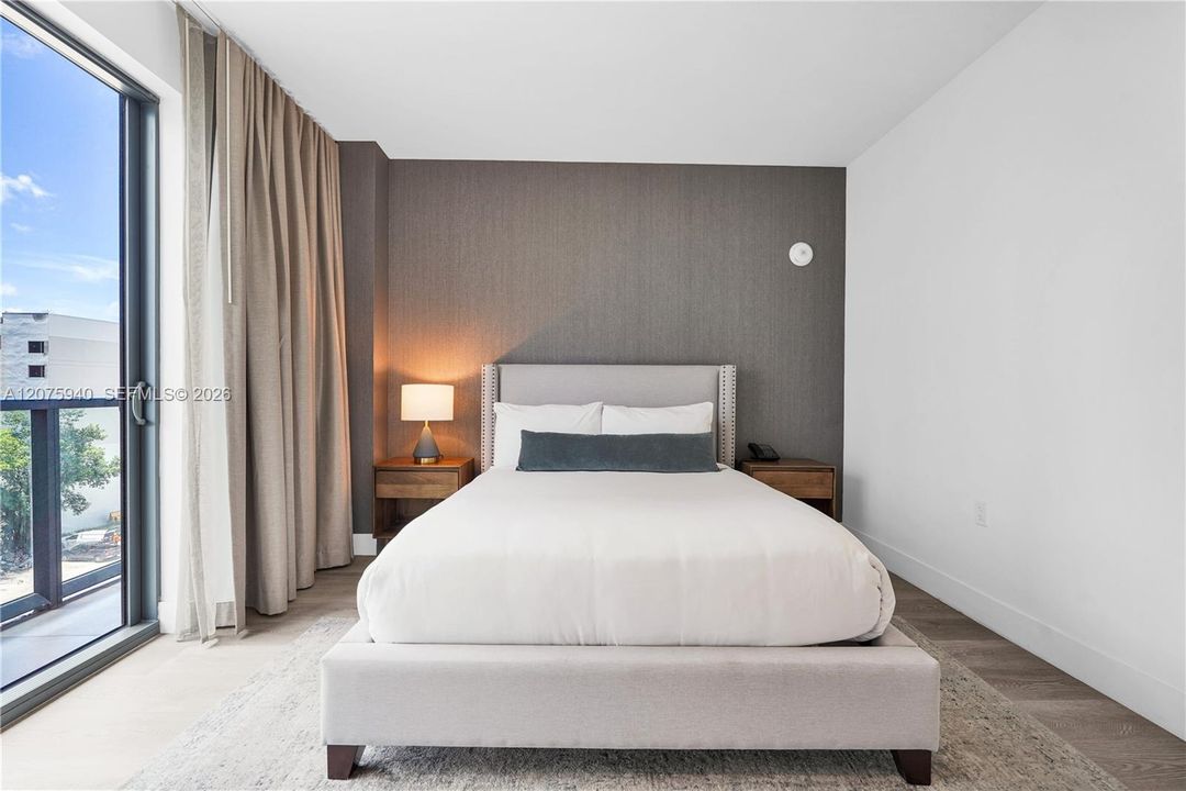 For Sale: $429,999 (0 beds, 1 baths, 466 Square Feet)