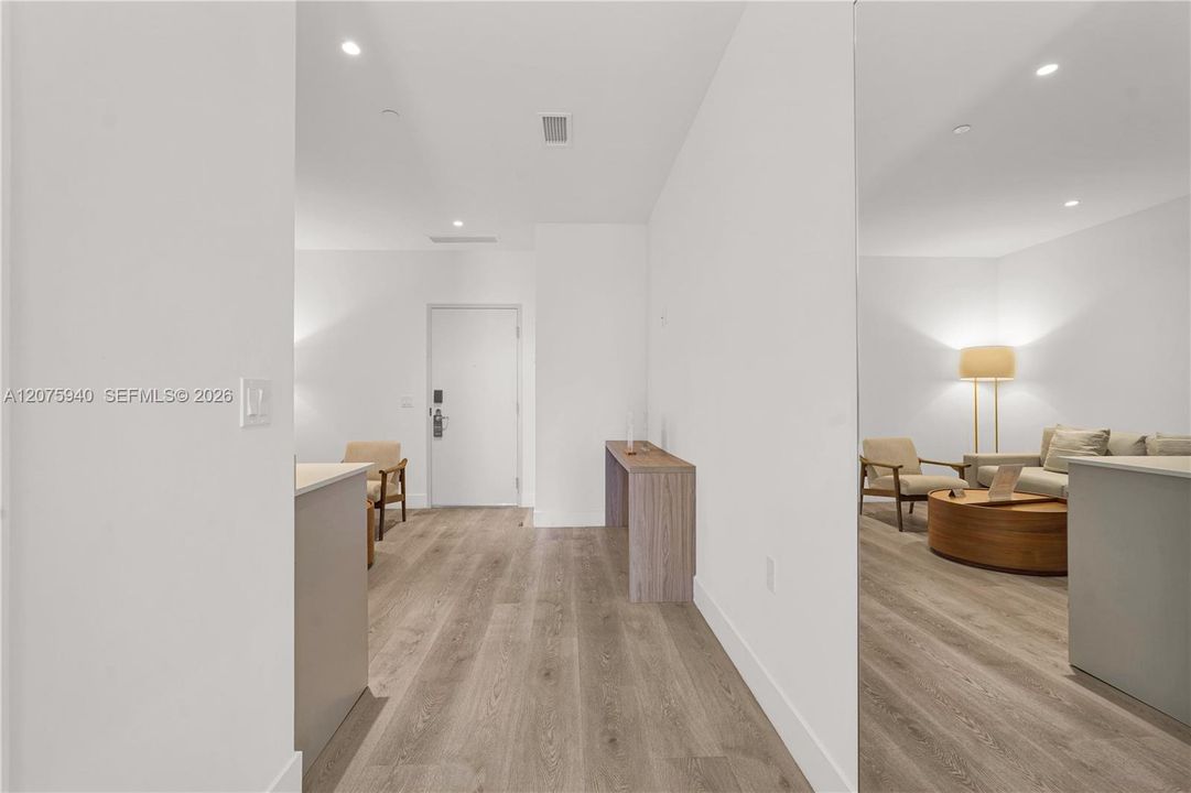 For Sale: $429,999 (0 beds, 1 baths, 466 Square Feet)