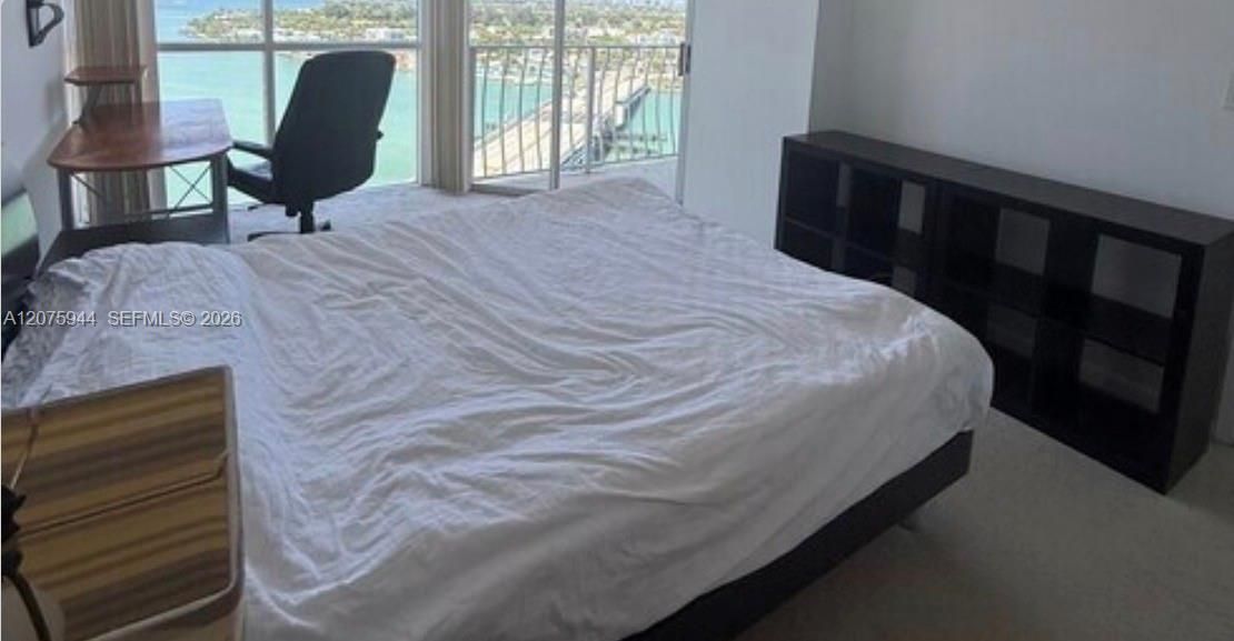 For Rent: $2,600 (1 beds, 1 baths, 1030 Square Feet)