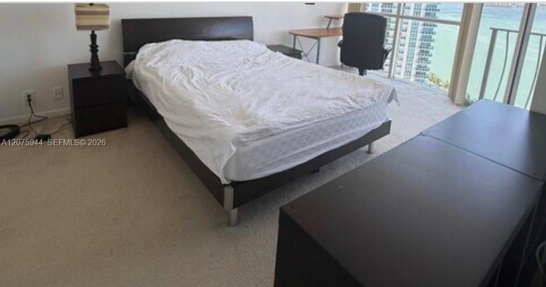 For Rent: $2,600 (1 beds, 1 baths, 1030 Square Feet)