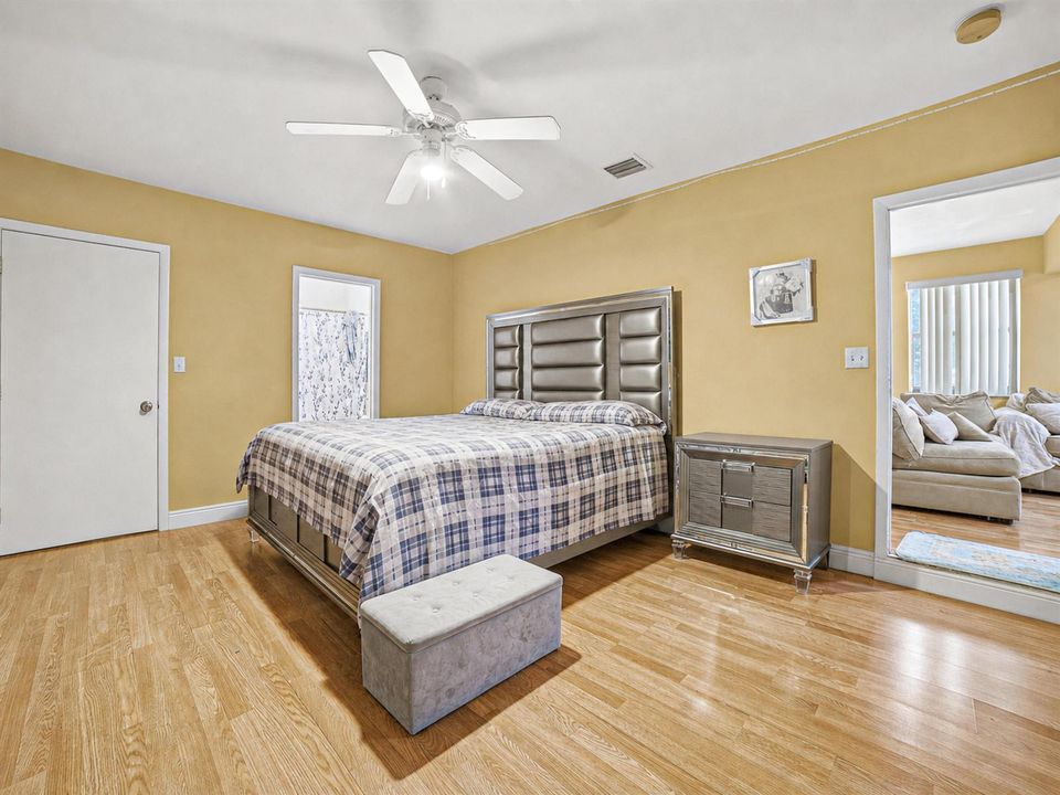 Bedroom5