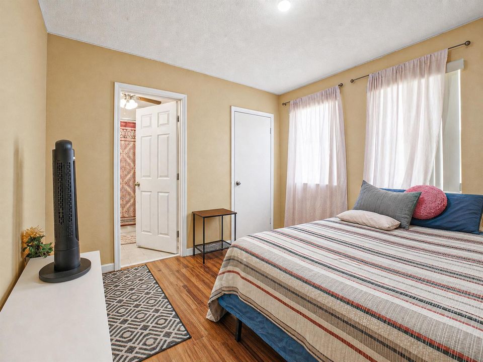 Bedroom4