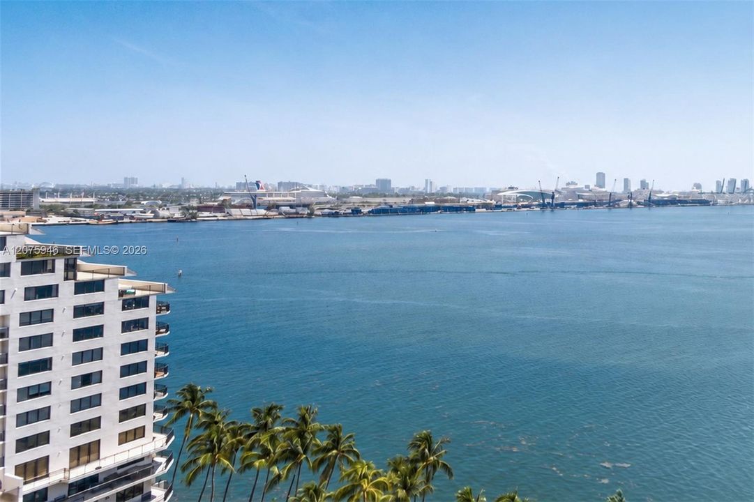 For Sale: $559,000 (2 beds, 2 baths, 1229 Square Feet)