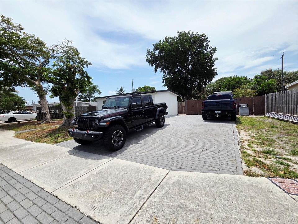 2 Parking Spaces