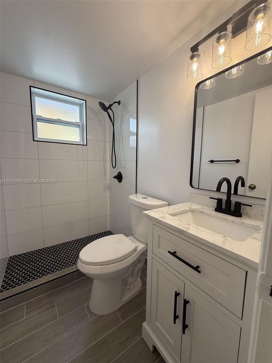 For Rent: $2,600 (3 beds, 2 baths, 972 Square Feet)