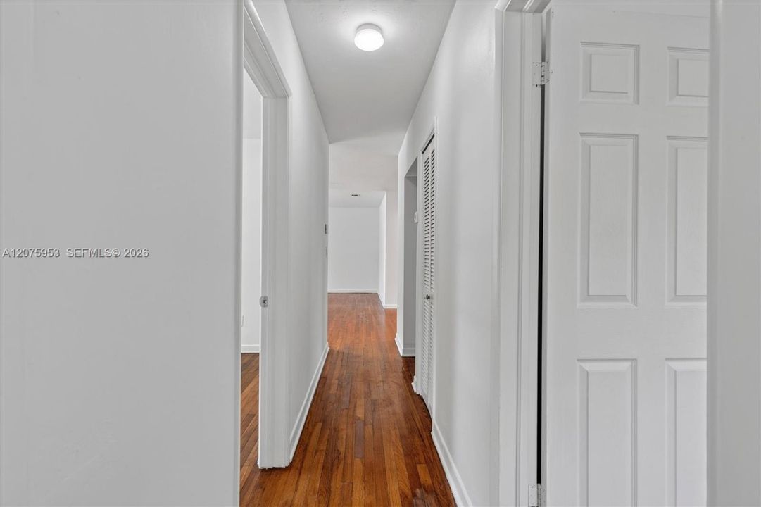 For Rent: $5,150 (3 beds, 2 baths, 1863 Square Feet)