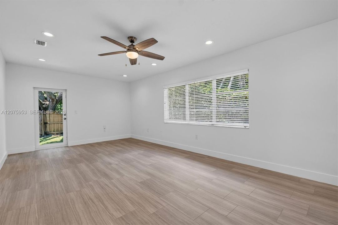 For Rent: $5,150 (3 beds, 2 baths, 1863 Square Feet)