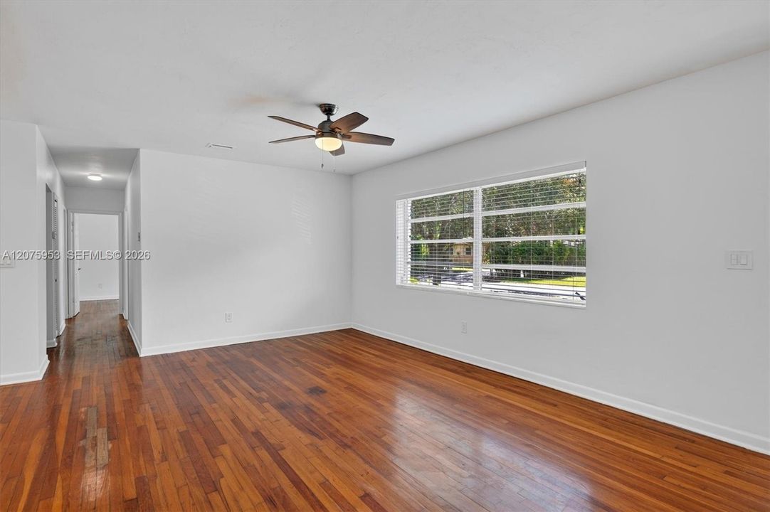 For Rent: $5,150 (3 beds, 2 baths, 1863 Square Feet)