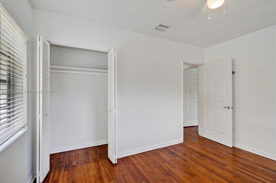 For Rent: $5,150 (3 beds, 2 baths, 1863 Square Feet)