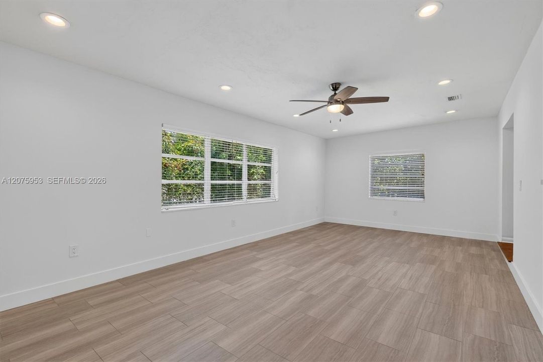 For Rent: $5,150 (3 beds, 2 baths, 1863 Square Feet)