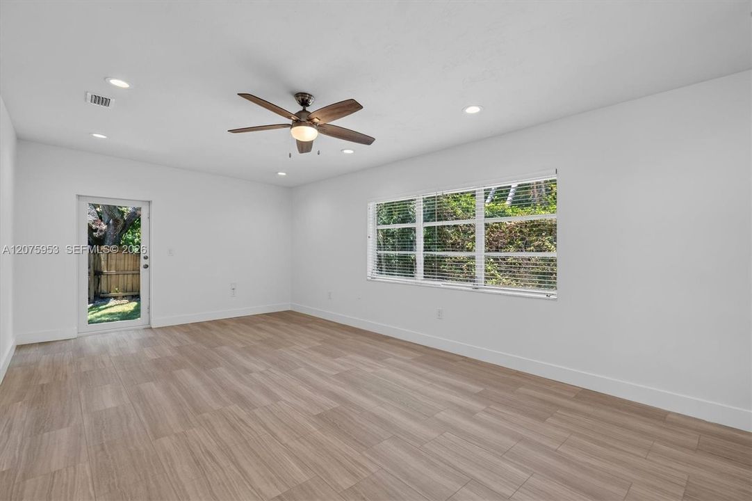 Family room/ Den/ Office