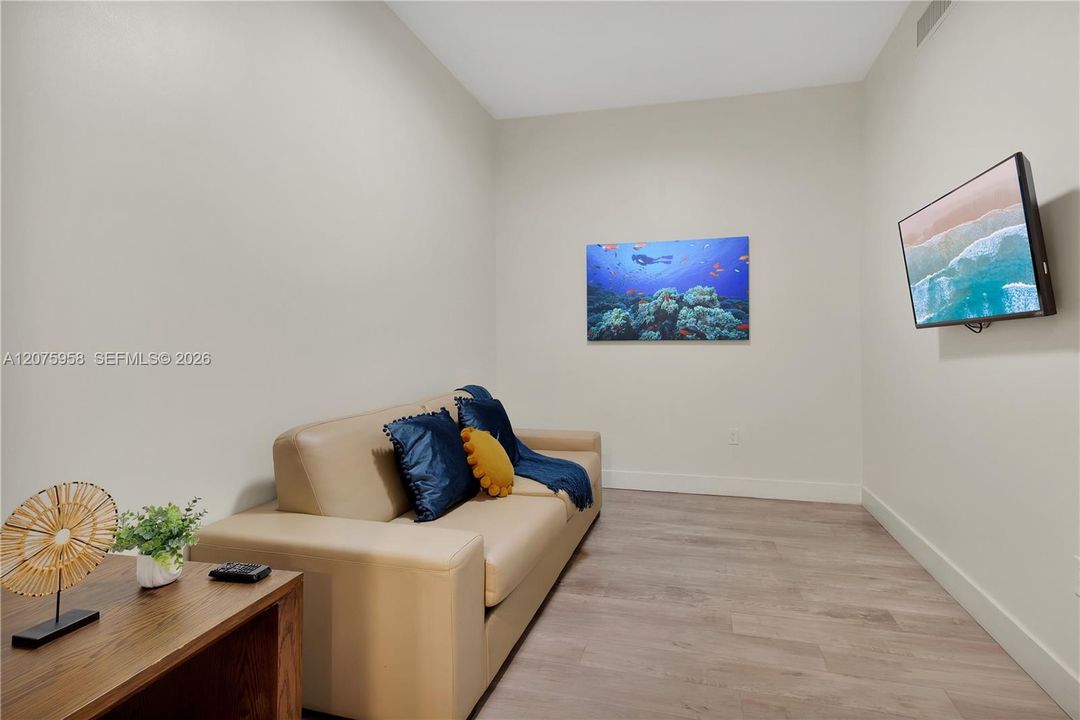 En Venta: $499,000 (2 camas, 1 baños, 822 Pies cuadrados)