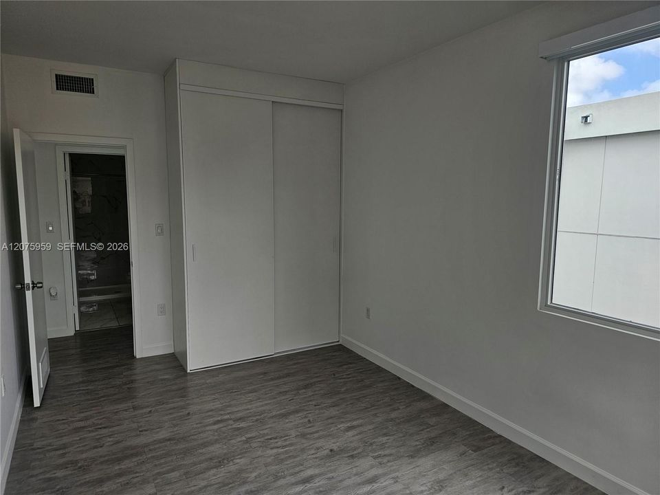 В аренду: $2,850 (4 спален, 3 ванн, 1660 Квадратных фут)