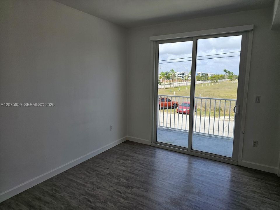 В аренду: $2,850 (4 спален, 3 ванн, 1660 Квадратных фут)