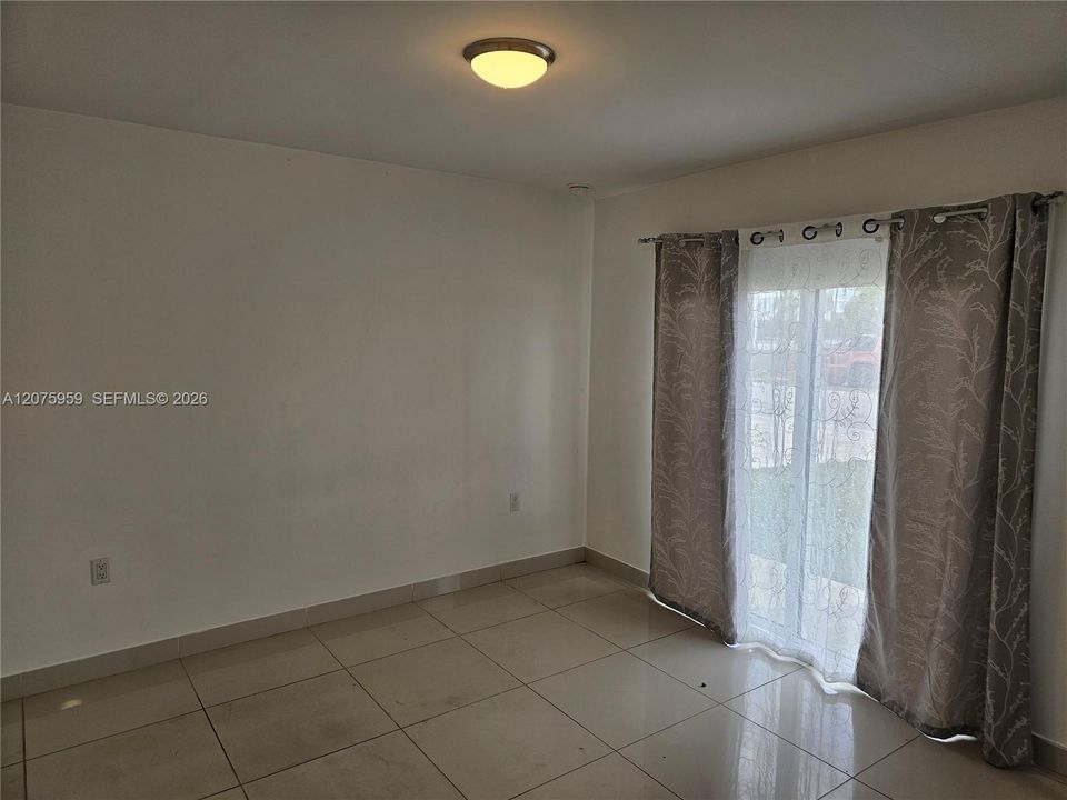 В аренду: $2,850 (4 спален, 3 ванн, 1660 Квадратных фут)