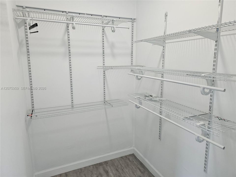 В аренду: $2,850 (4 спален, 3 ванн, 1660 Квадратных фут)