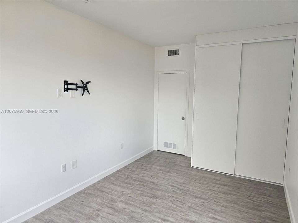 В аренду: $2,850 (4 спален, 3 ванн, 1660 Квадратных фут)