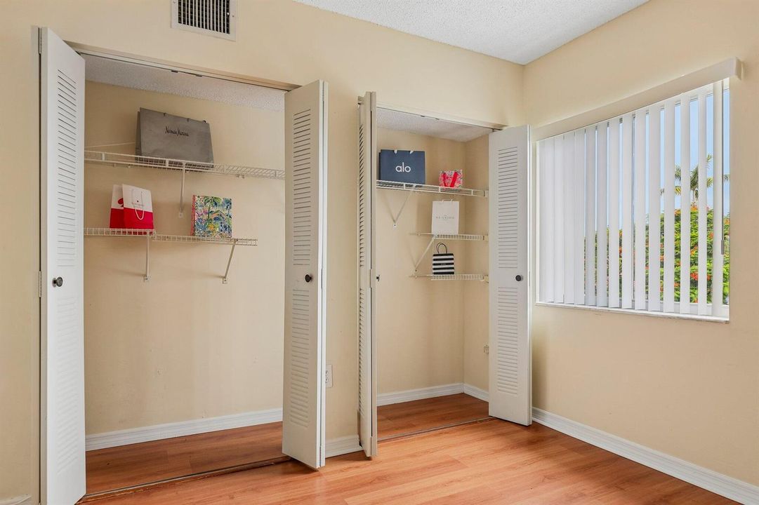 11-web-or-mls-Riviera Cir-S2108-009