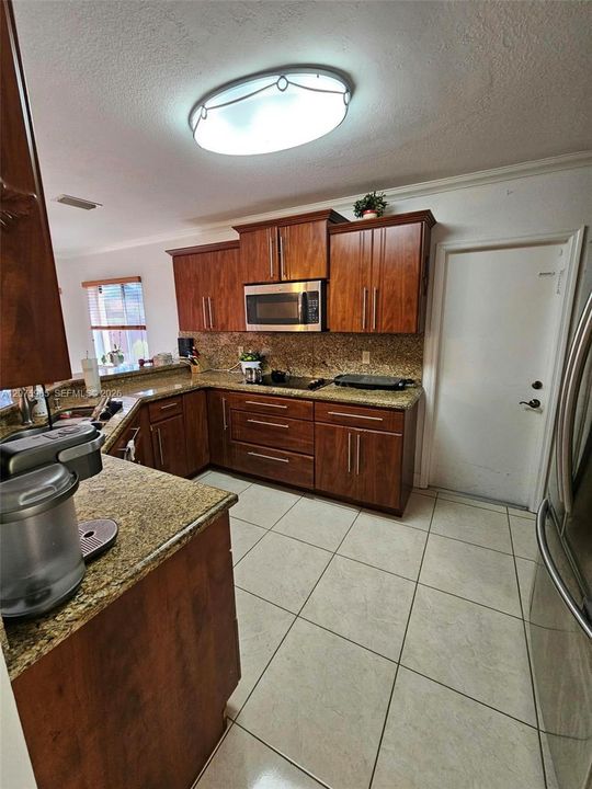En Renta: $3,350 (3 camas, 2 baños, 1528 Pies cuadrados)