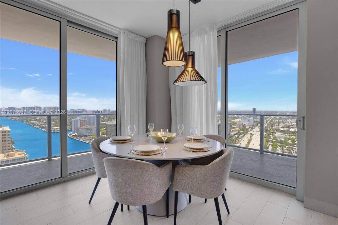 For Sale: $950,000 (3 beds, 2 baths, 1361 Square Feet)