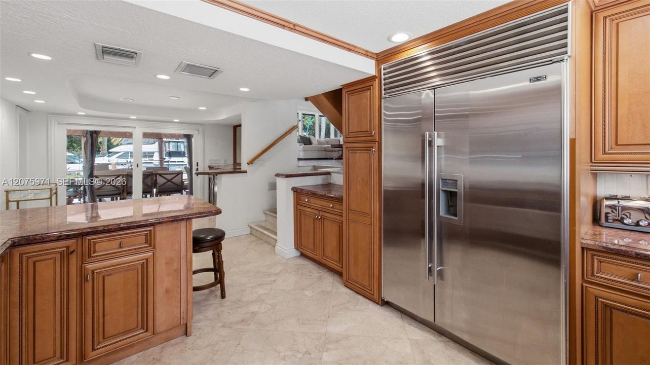 En Venta: $1,400,000 (3 camas, 2 baños, 1892 Pies cuadrados)