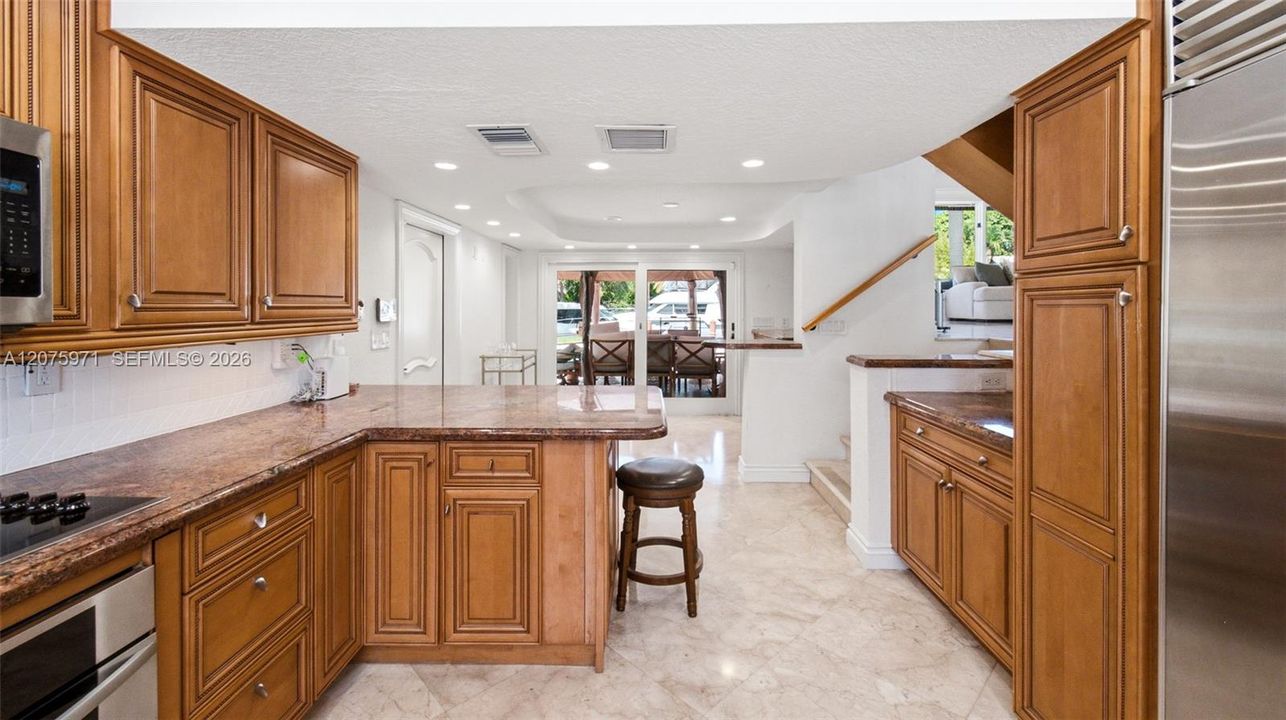 En Venta: $1,400,000 (3 camas, 2 baños, 1892 Pies cuadrados)