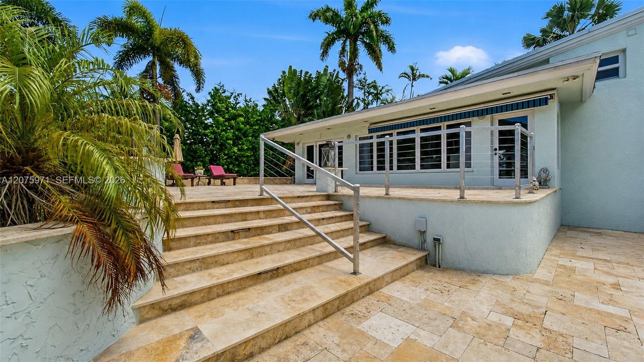 En Venta: $1,400,000 (3 camas, 2 baños, 1892 Pies cuadrados)